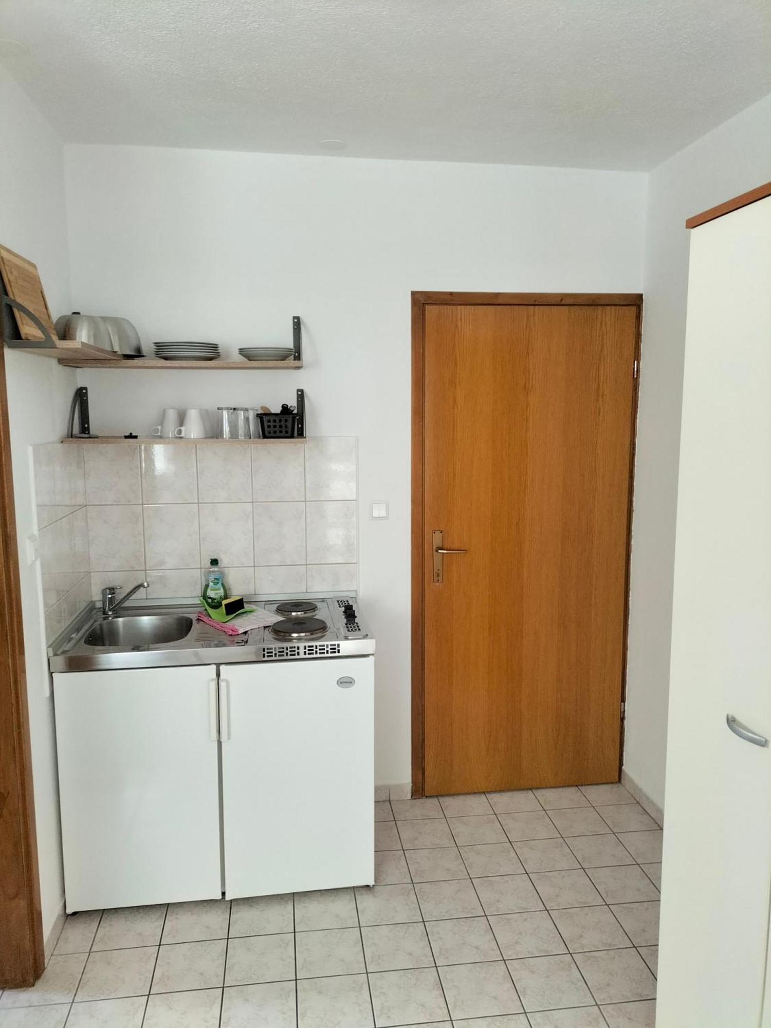 Studie-Apartment In Makarska, Kroatien Экстерьер фото